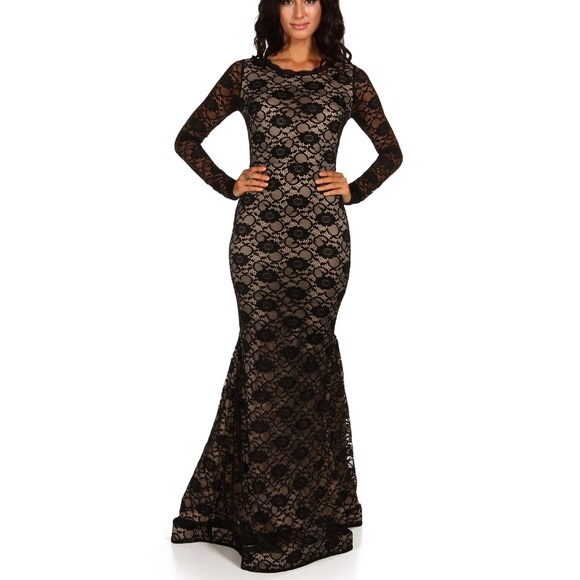 Windsor Dresses & Skirts - NWT black long sleeve lace dress